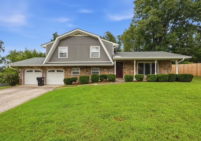 Photo 1 of Single family home for sale at 8269 Clipper Dr, Chattanooga, TN 37421 | MLS# 1544401 | Listing updated on 2026-10-30