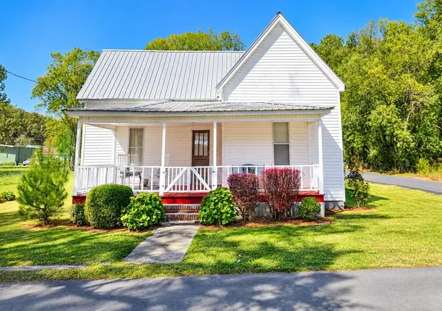Photo 1 of Single family home for sale at 330 Varnell Church St, Cohutta, GA 30710 | MLS# 1544322 | Listing updated on 2026-10-09