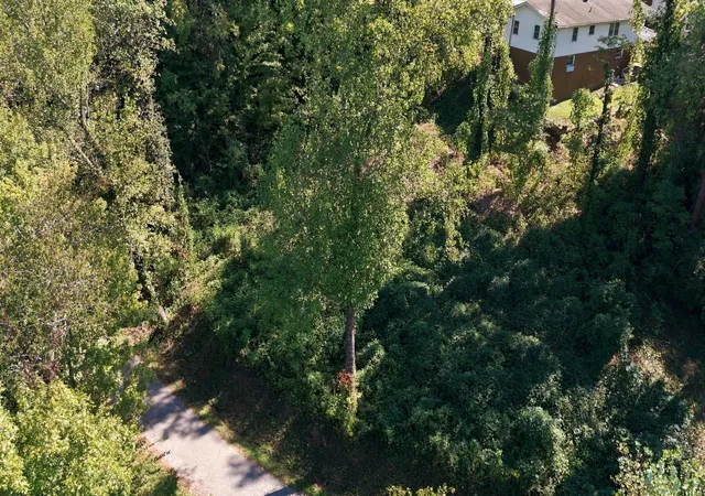 Photo 1 of Land for sale at 456 Red Oak Dr, Chattanooga, TN 37415 | MLS# 1544406 | Listing updated on 2026-10-10