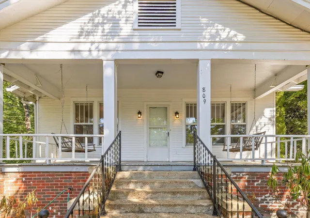 Single family home for sale at 809 Fairmount Ave, Signal Mountain, TN 37377 | MLS# 1544492