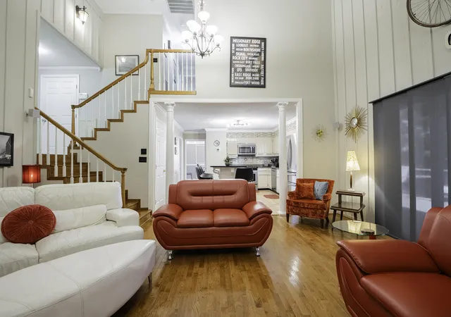 Photo 3 of Single family home for sale at 199 S Crest Rd, Chattanooga, TN 37404 | MLS# 1544452 | Listing updated on 2026-10-14