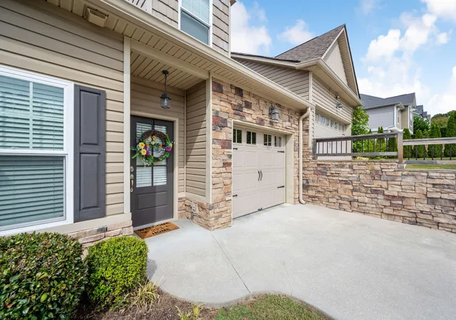 Photo 2 of Townhouse for sale at 8336 Carlitos Ln, Hixson, TN 37343 | MLS# 1544461 | Listing updated on 2026-10-12