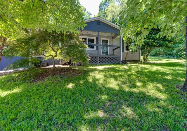 Photo 2 of Single family home for sale at 532 Lupton Dr, Chattanooga, TN 37415 | MLS# 1544444 | Listing updated on 2026-10-12