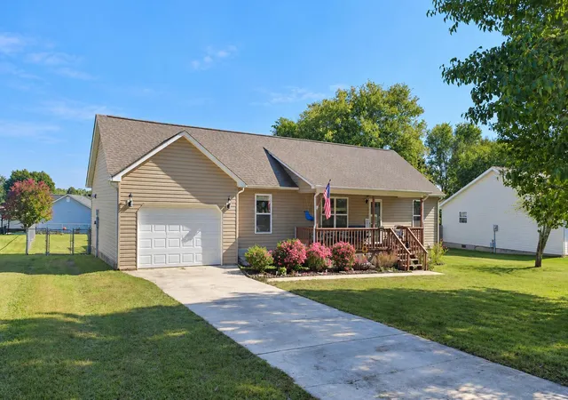 Single family home for sale at 127 Auburn Sunset Way, Dayton, TN 37321 | MLS# 1544512