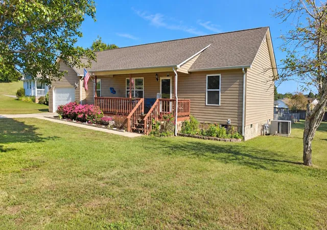 Photo 2 of Single family home for sale at 127 Auburn Sunset Way, Dayton, TN 37321 | MLS# 1544512 | Listing updated on 2026-10-31