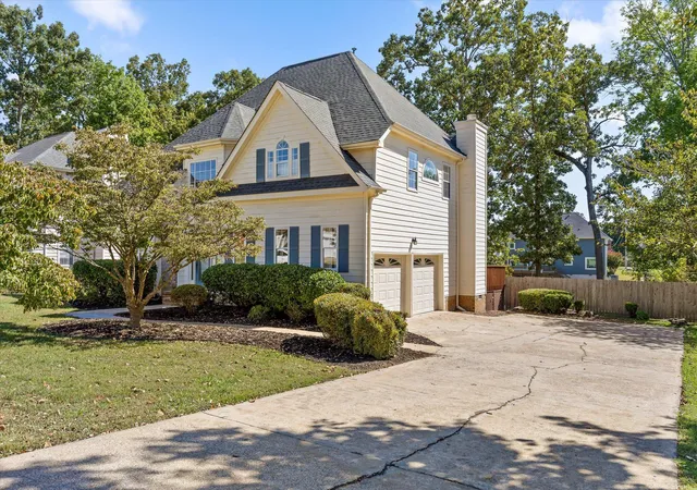 Photo 1 of Single family home for sale at 7708 Asherton Ln, Chattanooga, TN 37421 | MLS# 1544612 | Listing updated on 2026-10-14