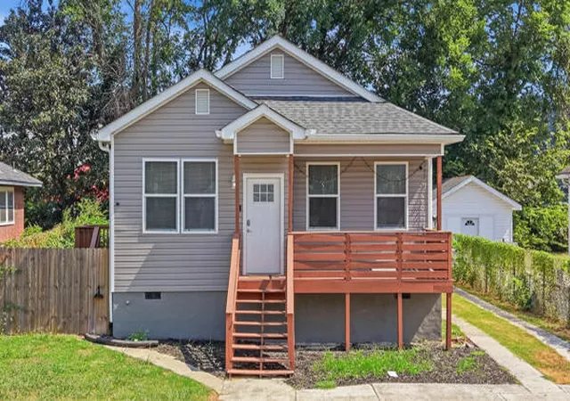 Photo 1 of Single family home for sale at 3906 6th Avenue, Chattanooga, TN 37407 | MLS# 1544598 | Listing updated on 2026-10-14