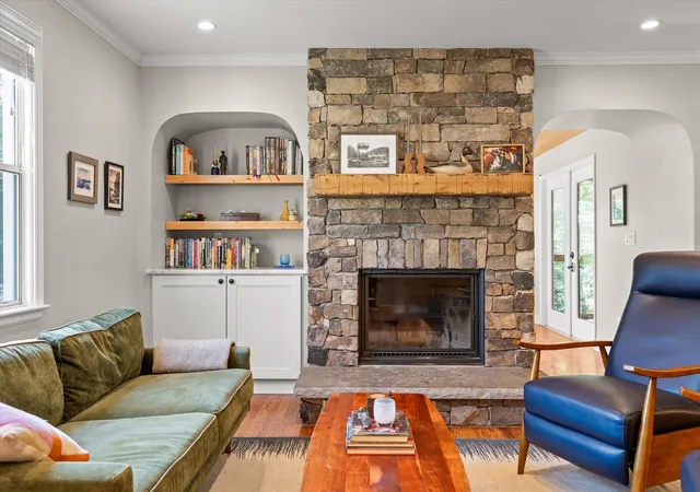 Photo 4 of Sale Pending at 912 Mount Vernon Ave, Chattanooga, TN 37405 | MLS# 1544613 | Listing updated on 2026-10-19