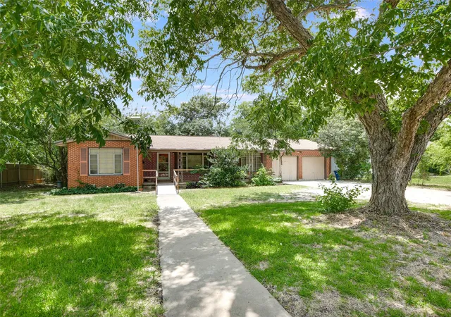 Photo 1 of Single family home for sale at 2901 W 45Th St, Austin, TX 78731 | MLS# 8857633 | Listing updated on 2026-10-16