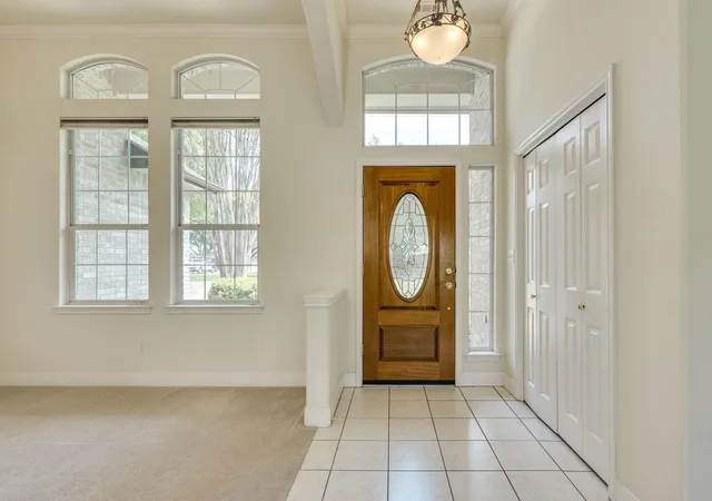 Photo 3 of Single family home for sale at 207 Flamingo Cir, Marble Falls, TX 78654 | MLS# 3687665 | Listing updated on 2026-09-10