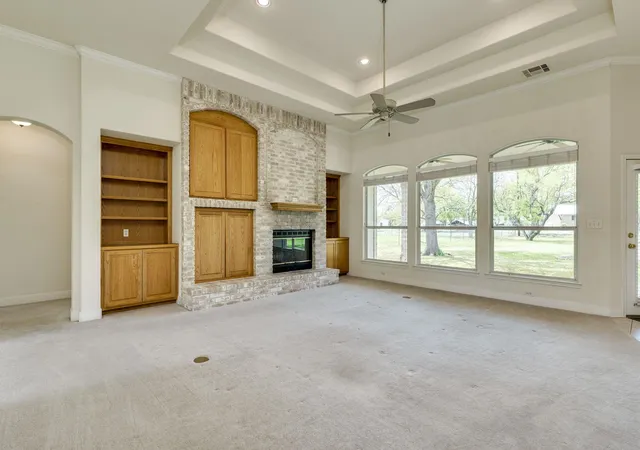 Photo 3 of Single family home for sale at 207 Flamingo Cir, Marble Falls, TX 78654 | MLS# 3687665 | Listing updated on 2026-09-29