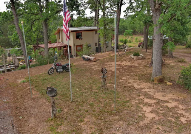 Photo 1 of Single family home for sale at 125 Turkey Trot Rd, Smithville, TX 78957 | MLS# 5944104 | Listing updated on 2026-09-14