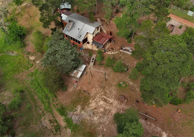 Photo 2 of Single family home for sale at 125 Turkey Trot Rd, Smithville, TX 78957 | MLS# 5944104 | Listing updated on 2026-09-14