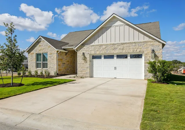 Photo 2 of Single family home for sale at 1851 Dancing Oak Ln, San Marcos, TX 78666 | MLS# 3135414 | Listing updated on 2026-09-14