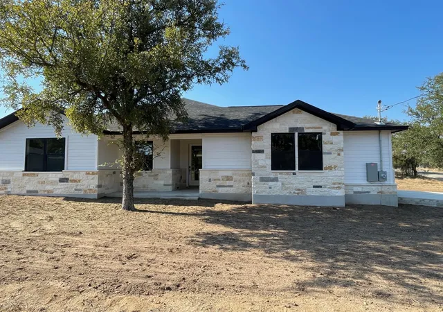 Photo 2 of Sale Pending at 1502 Green Valley Ln, Granite Shoals, TX 78654 | MLS# 5753091 | Listing updated on 2026-09-11