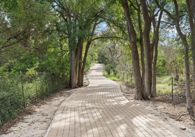 Photo 1 of Single family home for sale at 1525 Springlake Dr, Dripping Springs, TX 78620 | MLS# 8471090 | Listing updated on 2026-10-06