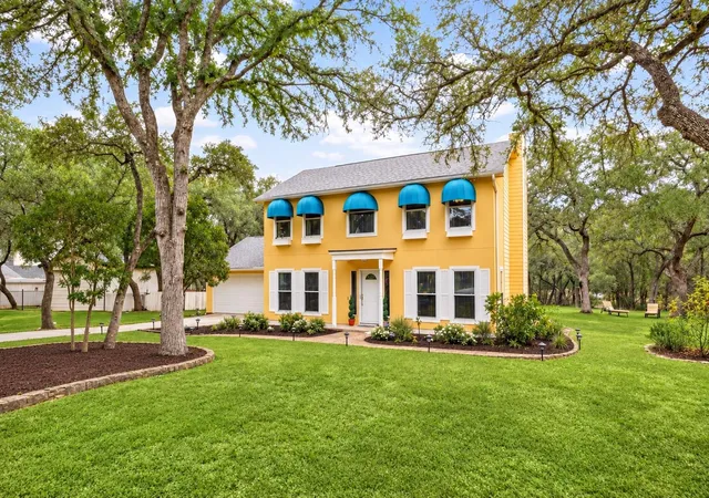 Photo 1 of Single family home for sale at 20 Westwood Dr, Wimberley, TX 78676 | MLS# 7500943 | Listing updated on 2026-10-07