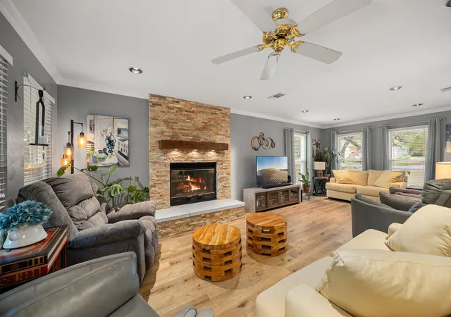 Photo 3 of Single family home for sale at 20 Westwood Dr, Wimberley, TX 78676 | MLS# 7500943 | Listing updated on 2026-10-07