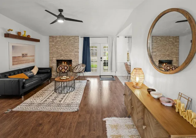 Photo 3 of Single family home for sale at 512 Mulberry Dr, Austin, TX 78745 | MLS# 2602526 | Listing updated on 2026-10-08