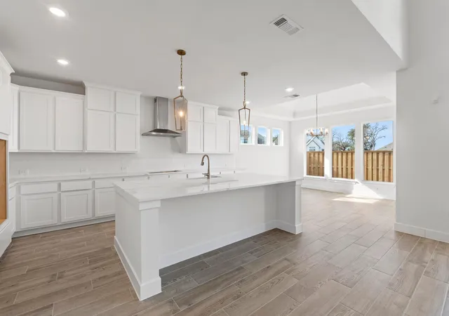 Photo 3 of Single family home for sale at 604 Lightstone Dr, Georgetown, TX 78633 | MLS# 4127412 | Listing updated on 2026-09-13