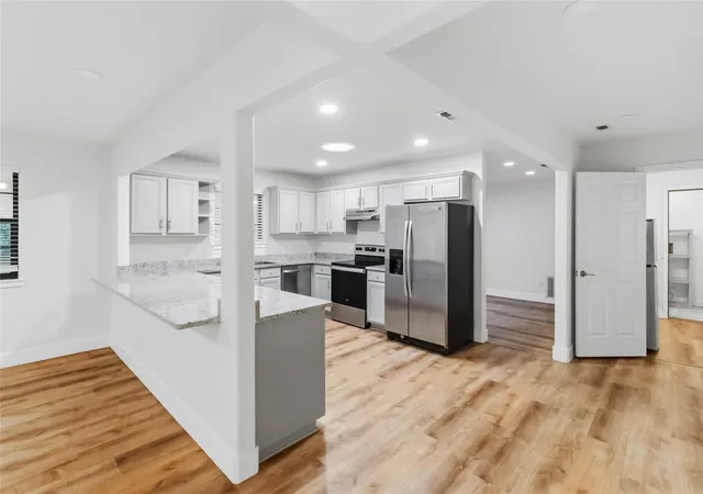Photo 3 of Single family home for sale at 326 Pine View Loop, Bastrop, TX 78602 | MLS# 3414913 | Listing updated on 2026-10-12