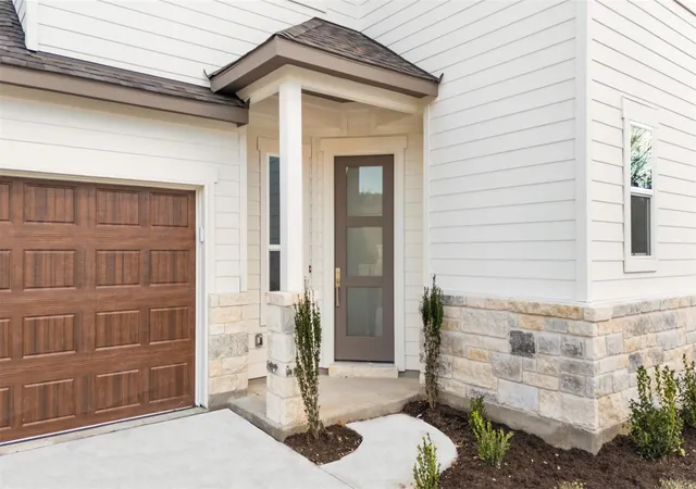Photo 3 of Single family home for sale at 105 Carmen Cv, Burnet, TX 78611 | MLS# 5303190 | Listing updated on 2026-09-26