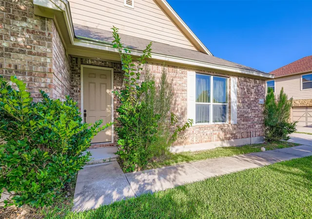 Photo 2 of Single family home for sale at 18808 Star Gazer Way, Pflugerville, TX 78660 | MLS# 3178941 | Listing updated on 2026-09-15