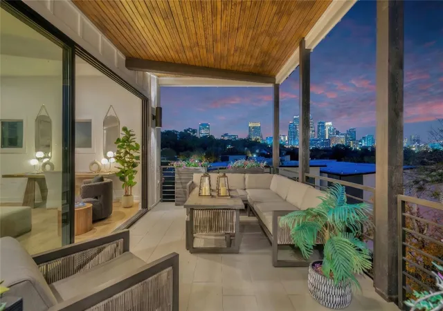 Photo 2 of Single family home for sale at 2707 Salek Vw, Austin, TX 78741 | MLS# 9132900 | Listing updated on 2026-09-14
