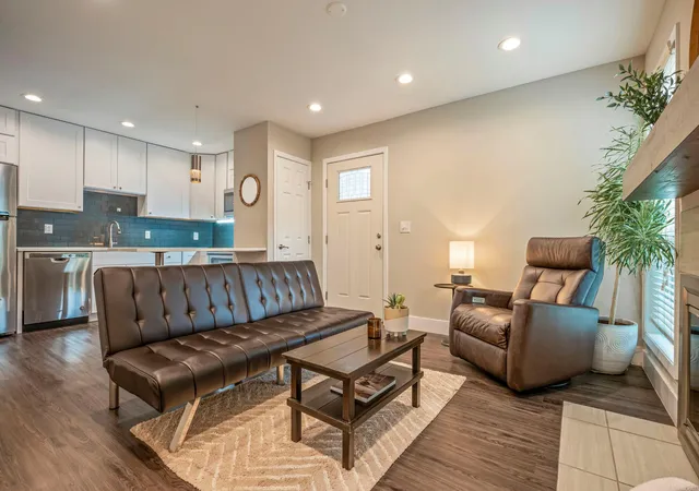 Condo for sale at 935 La Posada Dr #148, Austin, TX 78752 | MLS# 4643084