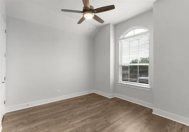 Photo 4 of Single family home for sale at 1129 Pansy Trl, Georgetown, TX 78628 | MLS# 6753429 | Listing updated on 2026-09-19