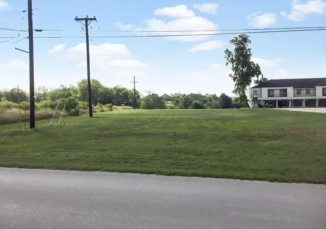 Photo 3 of Land for sale at 2212 River Rd, San Marcos, TX 78666 | MLS# 1370312 | Listing updated on 2026-09-11