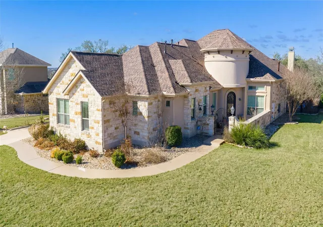 Photo 3 of Single family home for sale at 120 Applewood Dr, Driftwood, TX 78619 | MLS# 7475466 | Listing updated on 2026-09-11