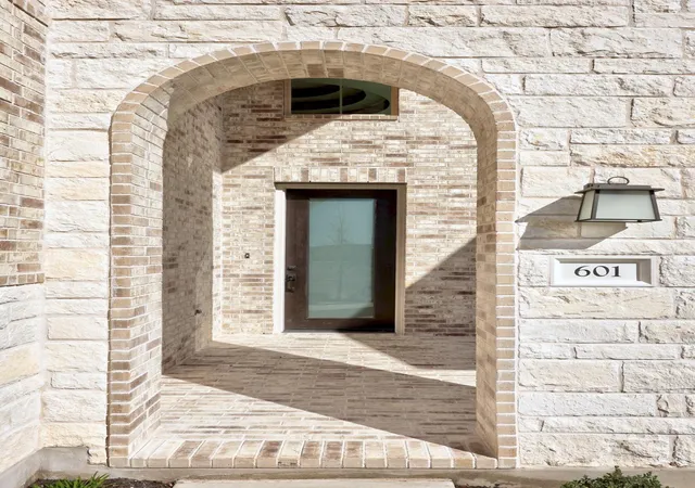 Photo 2 of Single family home for sale at 601 Buckaroo Dr, Georgetown, TX 78633 | MLS# 6813735 | Listing updated on 2026-09-13