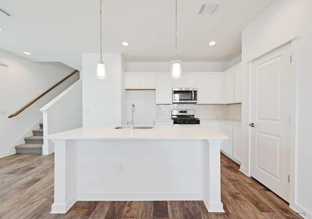 Photo 2 of Single family home for sale at 462 Orleanian Dr #B, Buda, TX 78610 | MLS# 2895702 | Listing updated on 2026-10-07