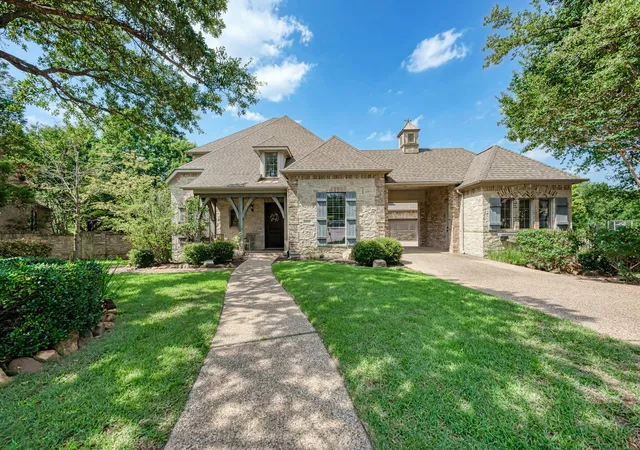 Photo 2 of Single family home for sale at 12801 Arbor Lake Cv, Austin, TX 78732 | MLS# 4999734 | Listing updated on 2026-09-28