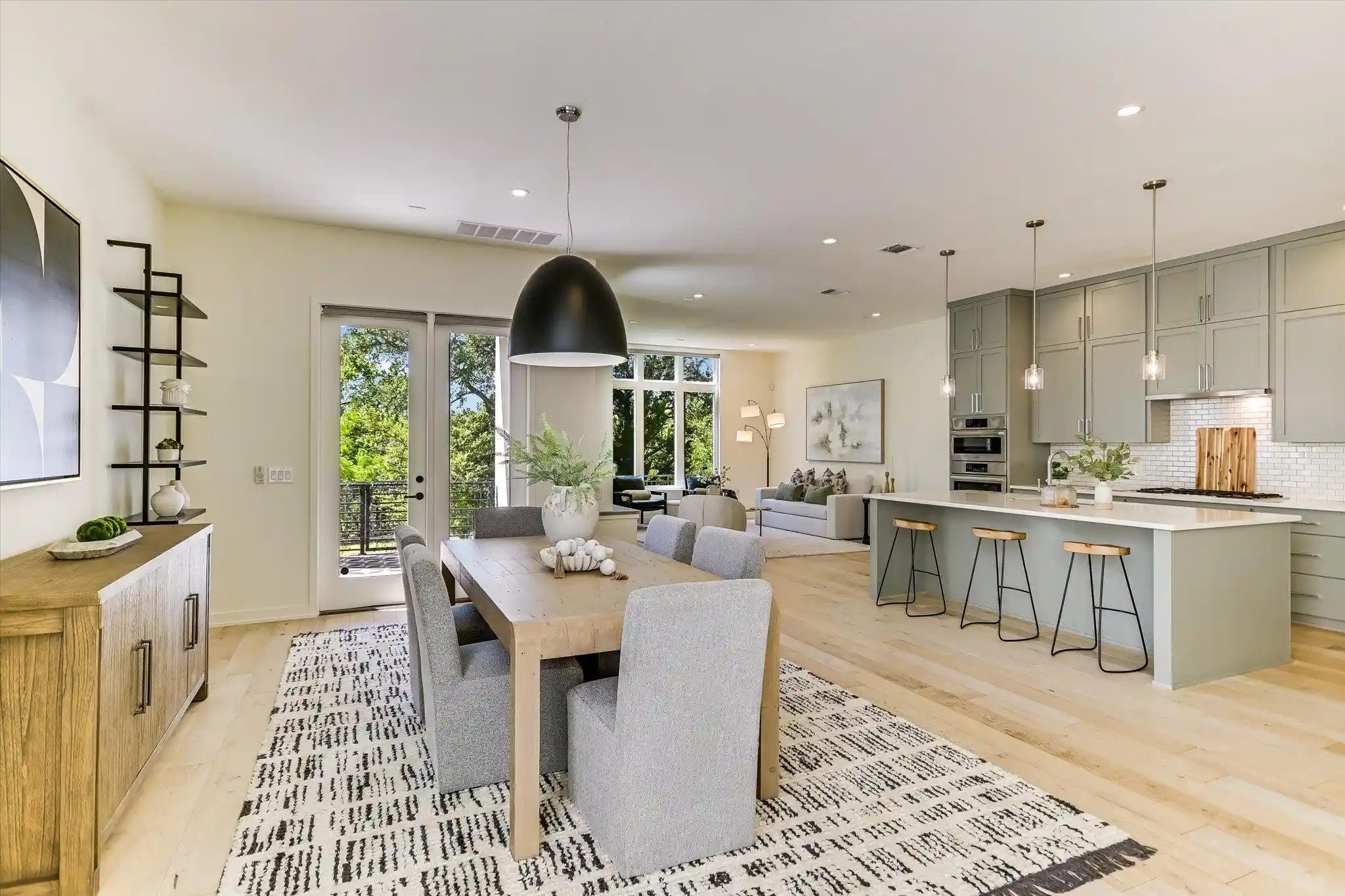 Listing Photo 1 - Condo for sale in 2610 Watkins Wy located at 2610 Watkins Wy, Austin, TX 78746 - Unit 2610 Watkins Way