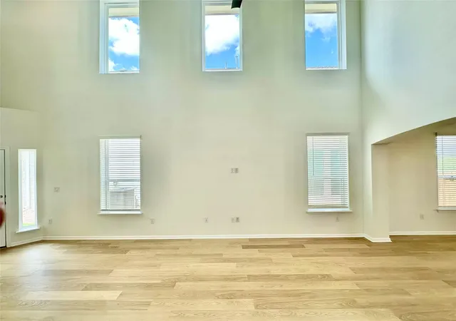 Photo 4 of Sale Pending at 404 Young St, Buda, TX 78610 | MLS# 2209472 | Listing updated on 2026-09-14
