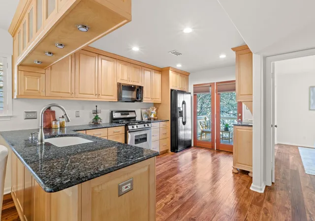 Photo 3 of Condo for sale at 3200 Maywood Ave #A, Austin, TX 78703 | MLS# 6304685 | Listing updated on 2026-09-15