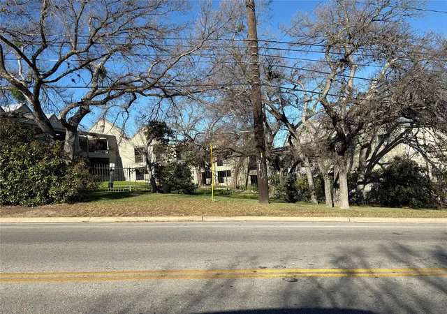 Photo 3 of Condo for sale at 1514 Parker Ln #111, Austin, TX 78741 | MLS# 1121936 | Listing updated on 2026-09-14