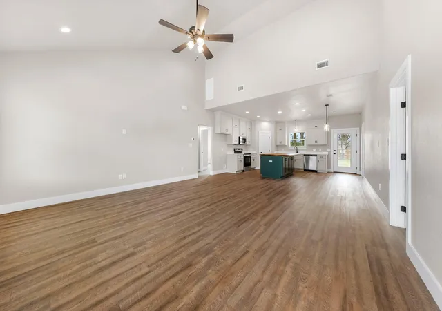 Photo 4 of Single family home for sale at 103 Lentz Main St, Red Rock, TX 78662 | MLS# 4411563 | Listing updated on 2026-10-05