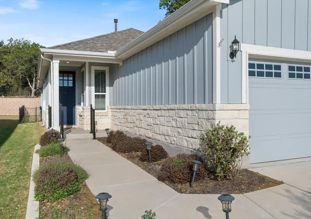 Photo 4 of Sale Pending at 212 Coachsmith St, Georgetown, TX 78633 | MLS# 5710820 | Listing updated on 2026-09-10