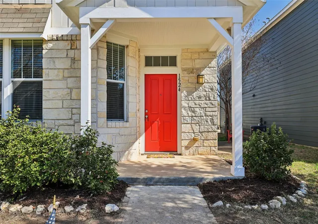 Photo 4 of Single family home for sale at 1524 Sanders, Kyle, TX 78640 | MLS# 2722549 | Listing updated on 2026-09-15