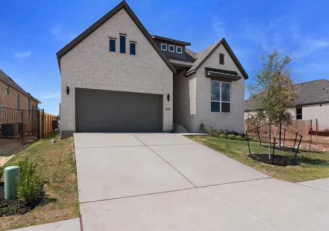 Photo 2 of Single family home for sale at 208 Montecido Dr, Liberty Hill, TX 78642 | MLS# 5474861 | Listing updated on 2026-09-13