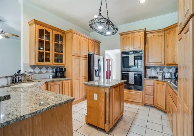 Photo 4 of Single family home for sale at 104 Firestone Pl, Meadowlakes, TX 78654 | MLS# 1644663 | Listing updated on 2026-09-11