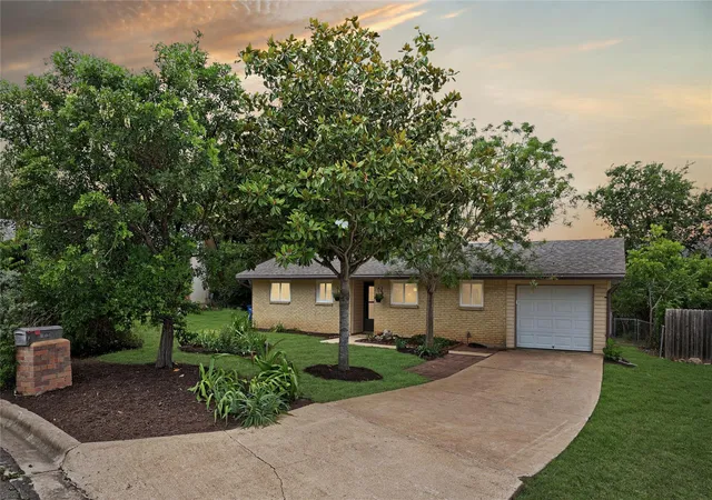 Photo 1 of Single family home for sale at 8204 Kellog Ct, Austin, TX 78745 | MLS# 4314608 | Listing updated on 2026-09-15