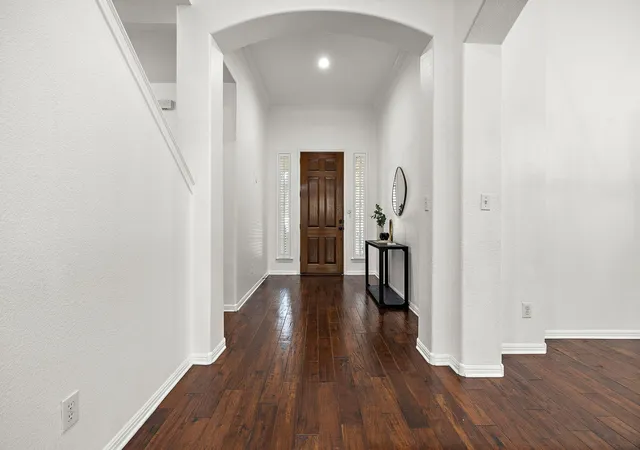 Photo 3 of Single family home for sale at 10421 Hansa Dr, Austin, TX 78739 | MLS# 9839978 | Listing updated on 2026-09-14