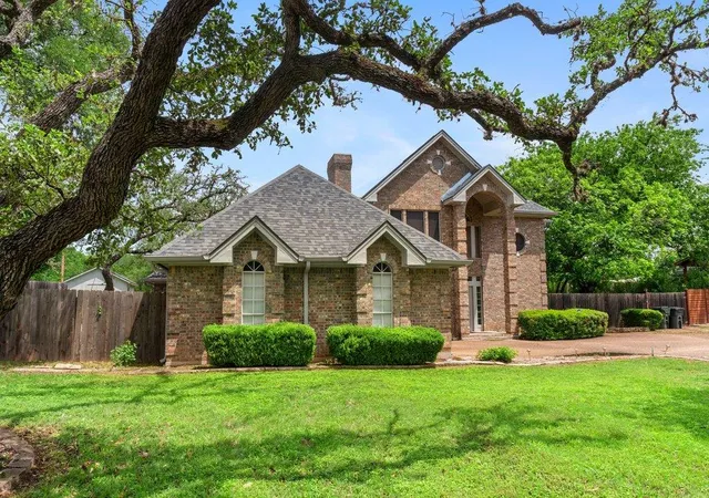 Photo 3 of Single family home for sale at 11115 Shady Holw Dr, Austin, TX 78748 | MLS# 5147212 | Listing updated on 2026-10-22