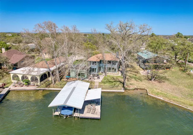 Photo 1 of Single family home for sale at 600 Deep Cvs Dr, Granite Shoals, TX 78654 | MLS# 2827370 | Listing updated on 2026-09-14