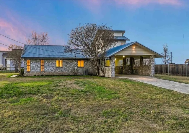 Photo 1 of Single family home for sale at 122 Forest Lake Dr, Del Valle, TX 78617 | MLS# 4237326 | Listing updated on 2026-10-01