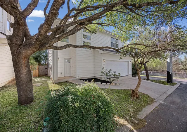 Photo 3 of Condo for sale at 7312 E Ben White Blvd #10, Austin, TX 78741 | MLS# 1255496 | Listing updated on 2026-09-15